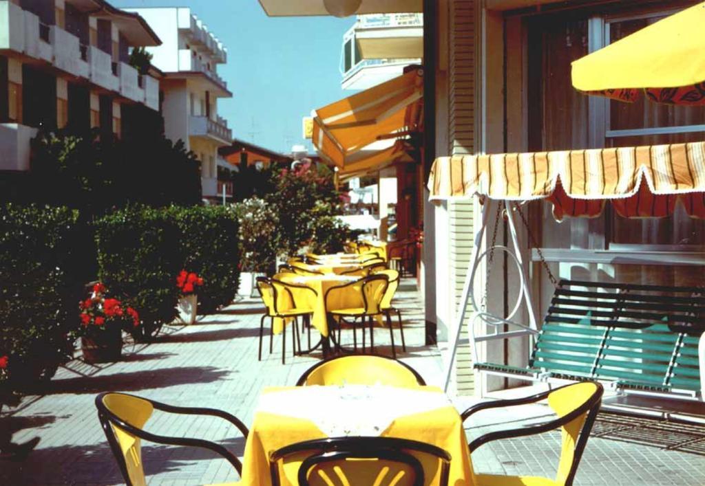 Hotel Villa Domiziana Ріміні Екстер'єр фото
